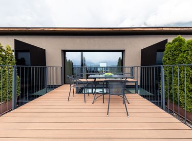 Terrazza panoramica sul tetto della Villa Pernstich a Caldaro 